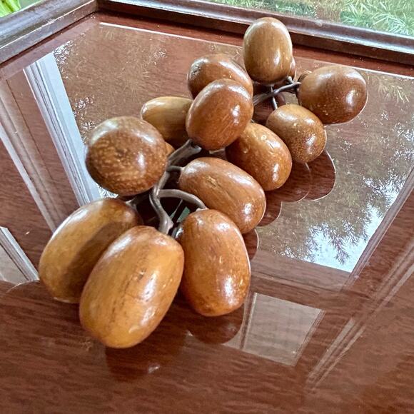 Vintage Hand-Carved Wood Grapes on Stem – 8” Long Decorative Cluster - Picture 3 of 8